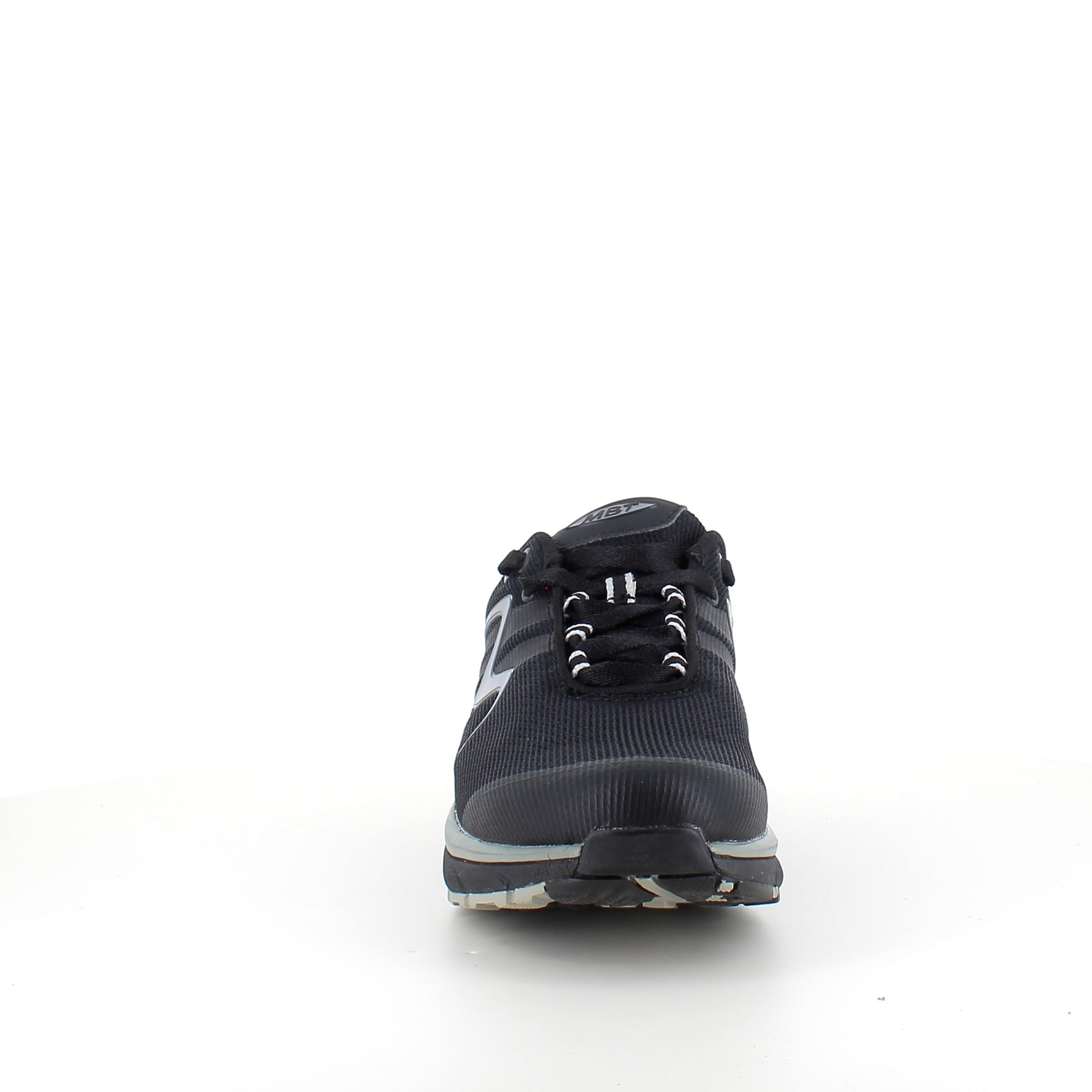 MBT Leasha sneakers i svart