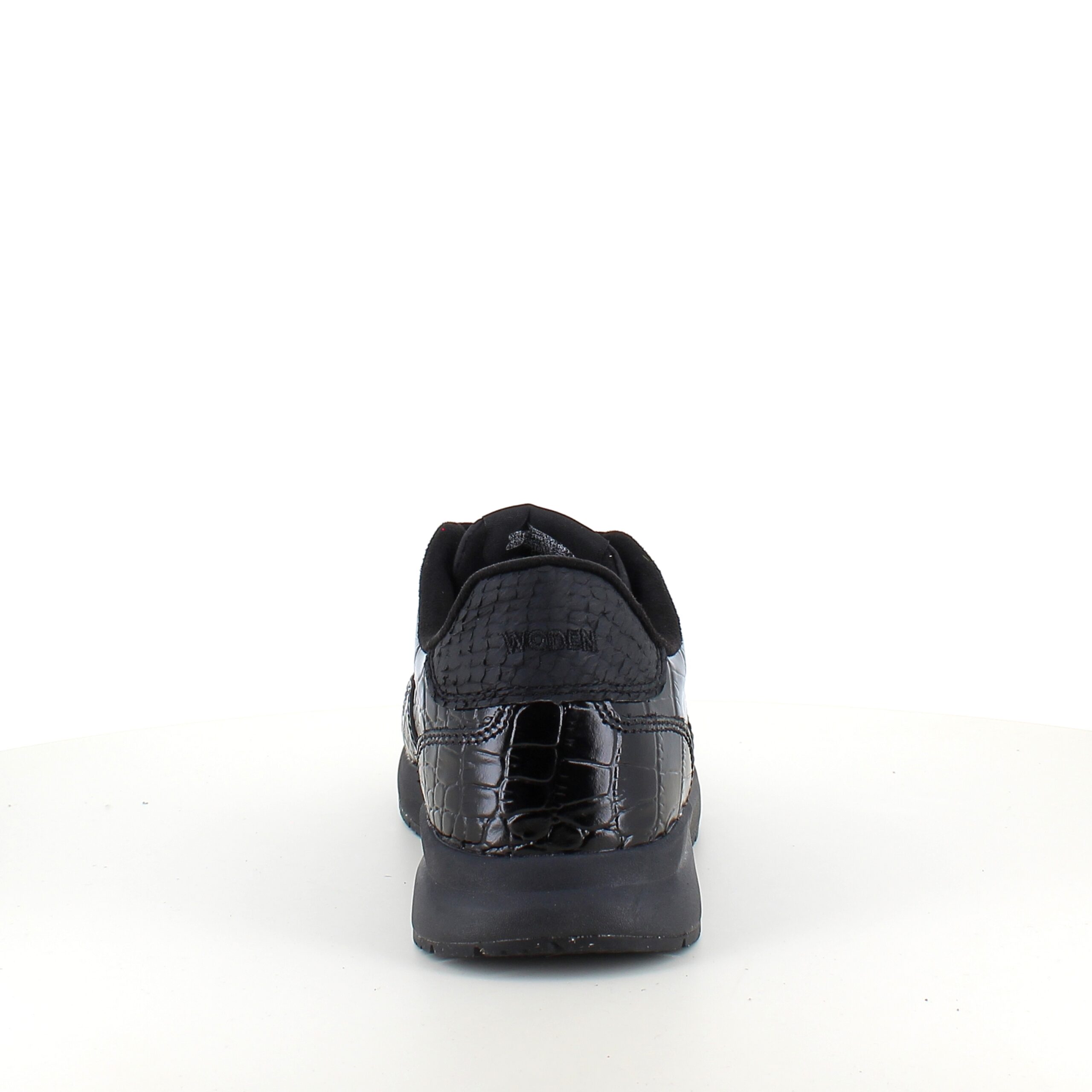 Nora Natural Soft Croco – svart Woden-sneaker i krokodillook