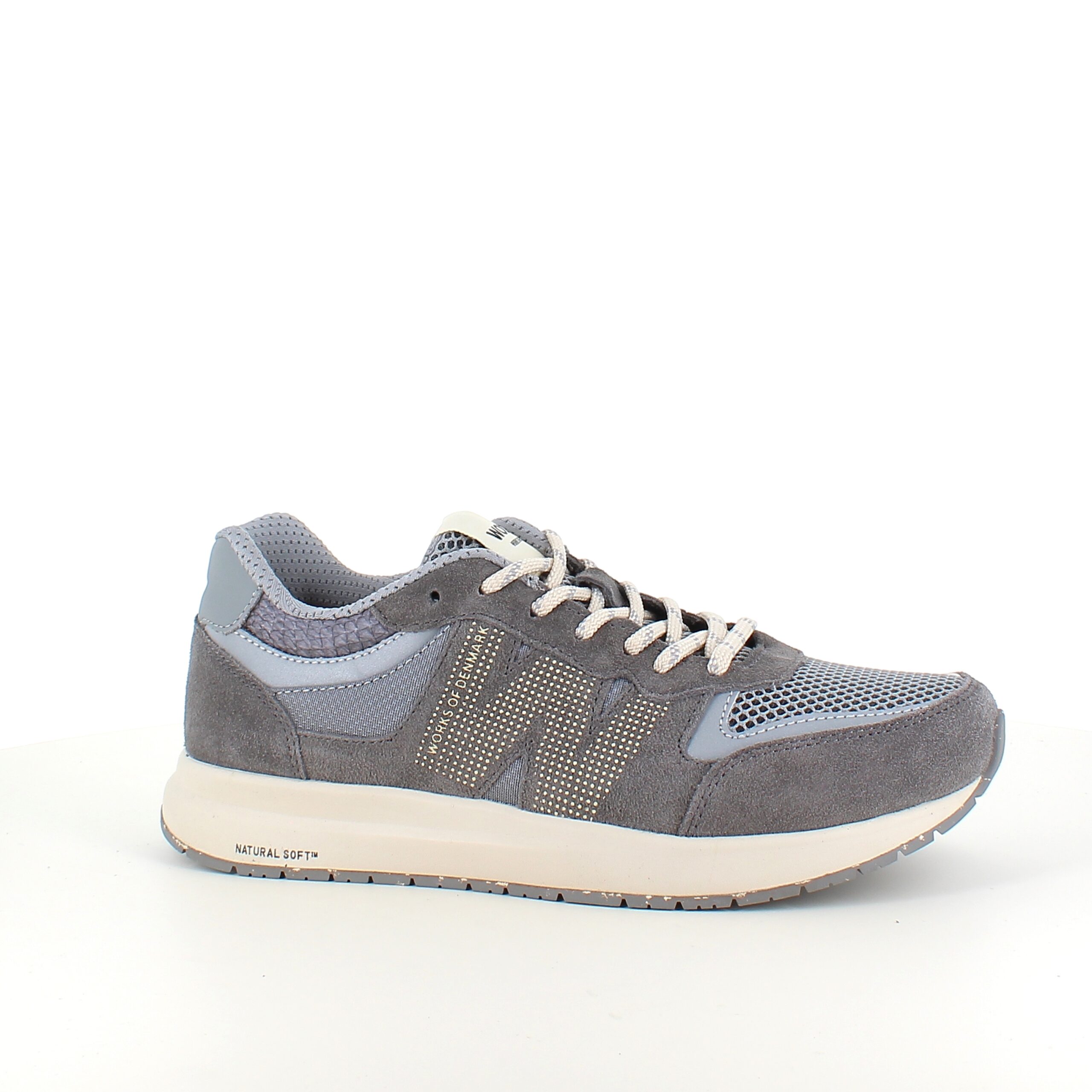Grå lättviktsko i andningsbart material från Woden