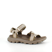 Grön Woden-sandal med bra fotvalvsstöd