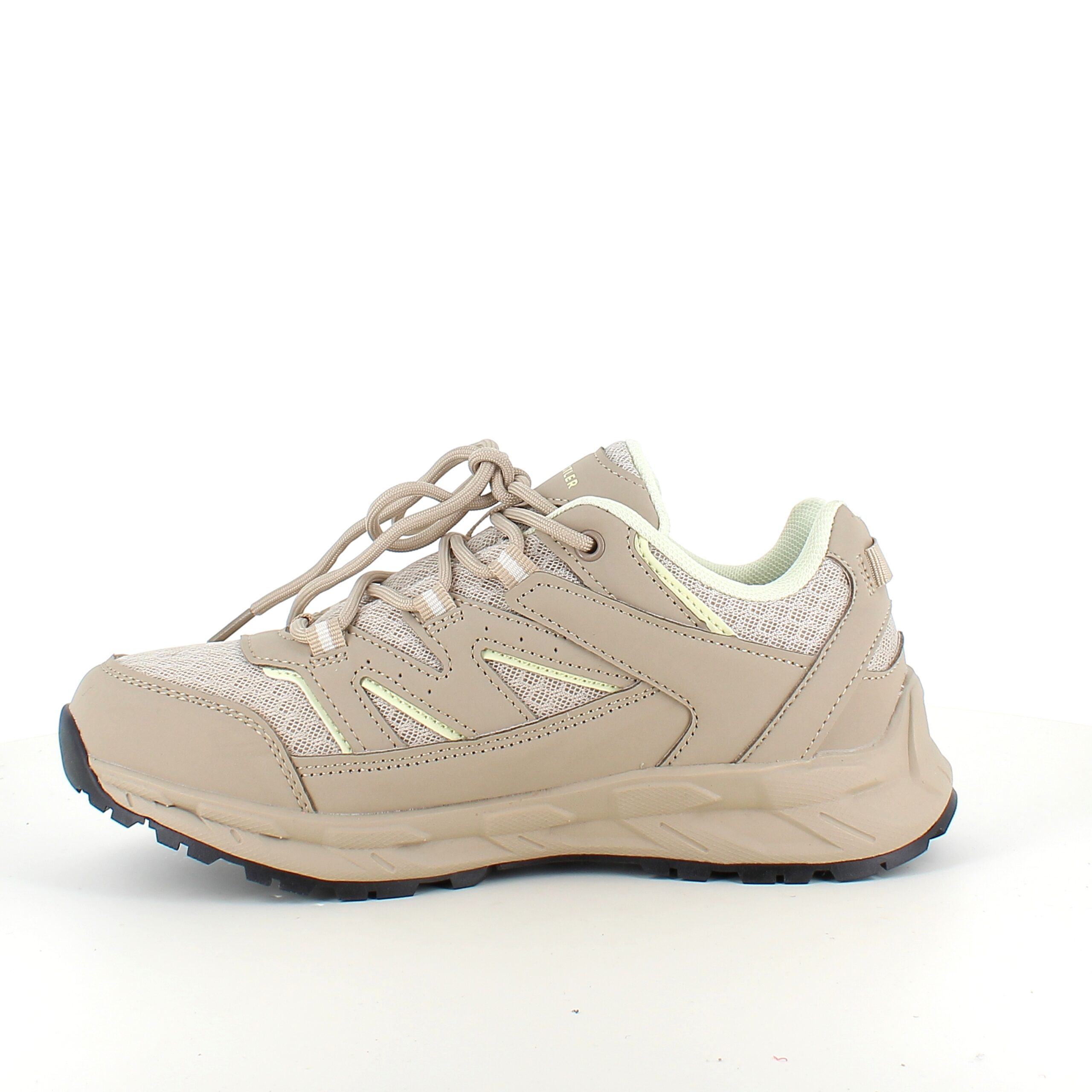Beige outdoorskor från Whistler
