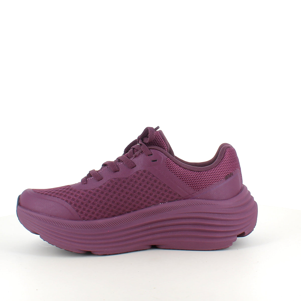 Skechers Max Cushioning Endeavour – stötdämpande komfort för långa dagar