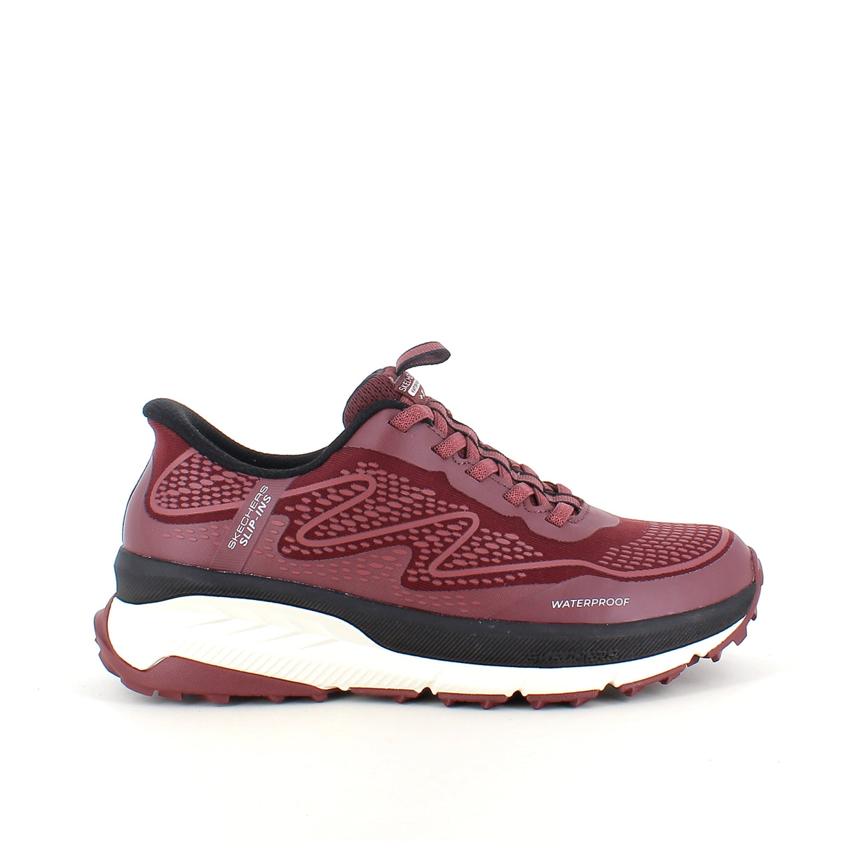Skechers vattentät slip-in-sko i bordeaux med Memory Foam och god stötdämpning