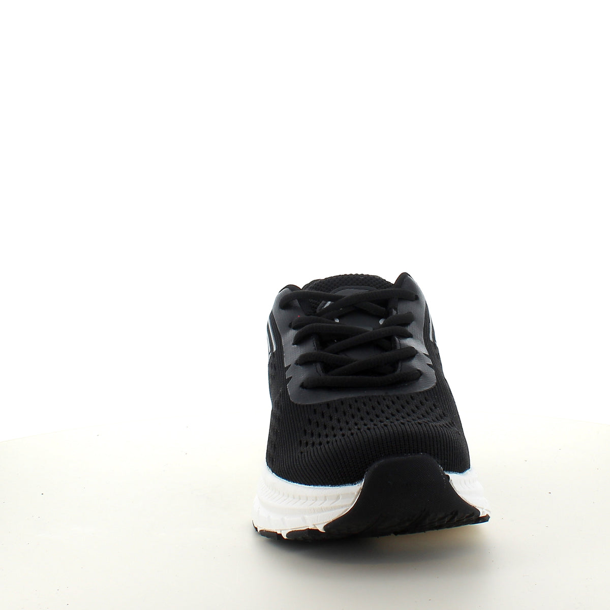 Endurance komfortsko för herr i svart – lätt och andningsbar sneaker