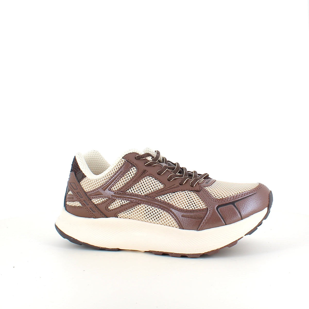 Woden Freja Runner – brun sneaker med lätt rullsula