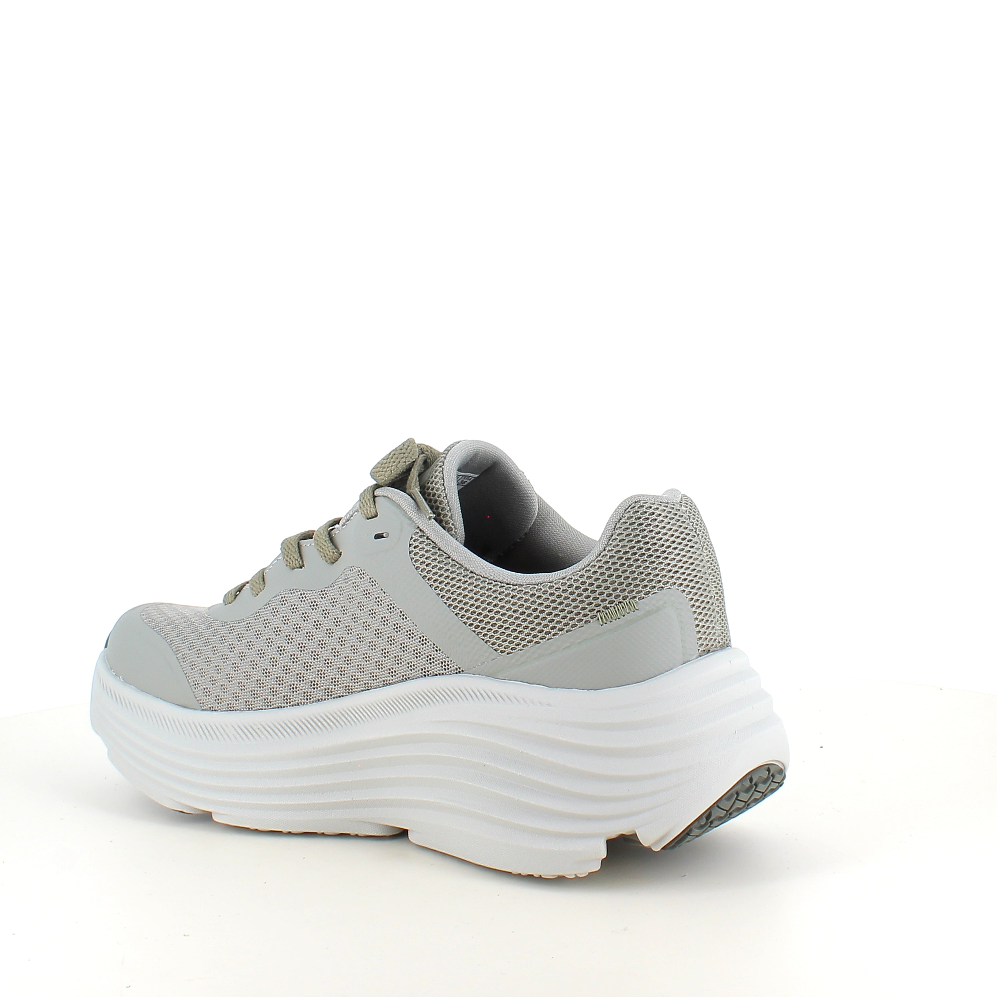 Skechers Max Cushioning Endeavour – stötdämpande komfort för långa dagar