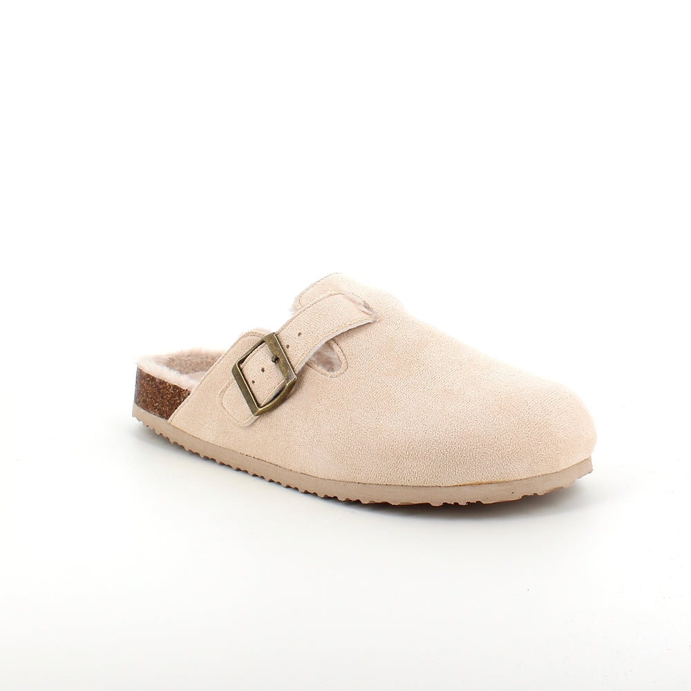 Ljusa slip-on-tofflor