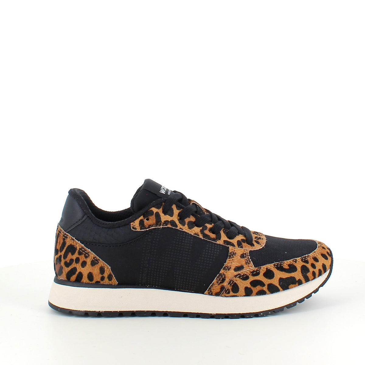 Snygga Woden sneakers i svart mix med leopardmönster