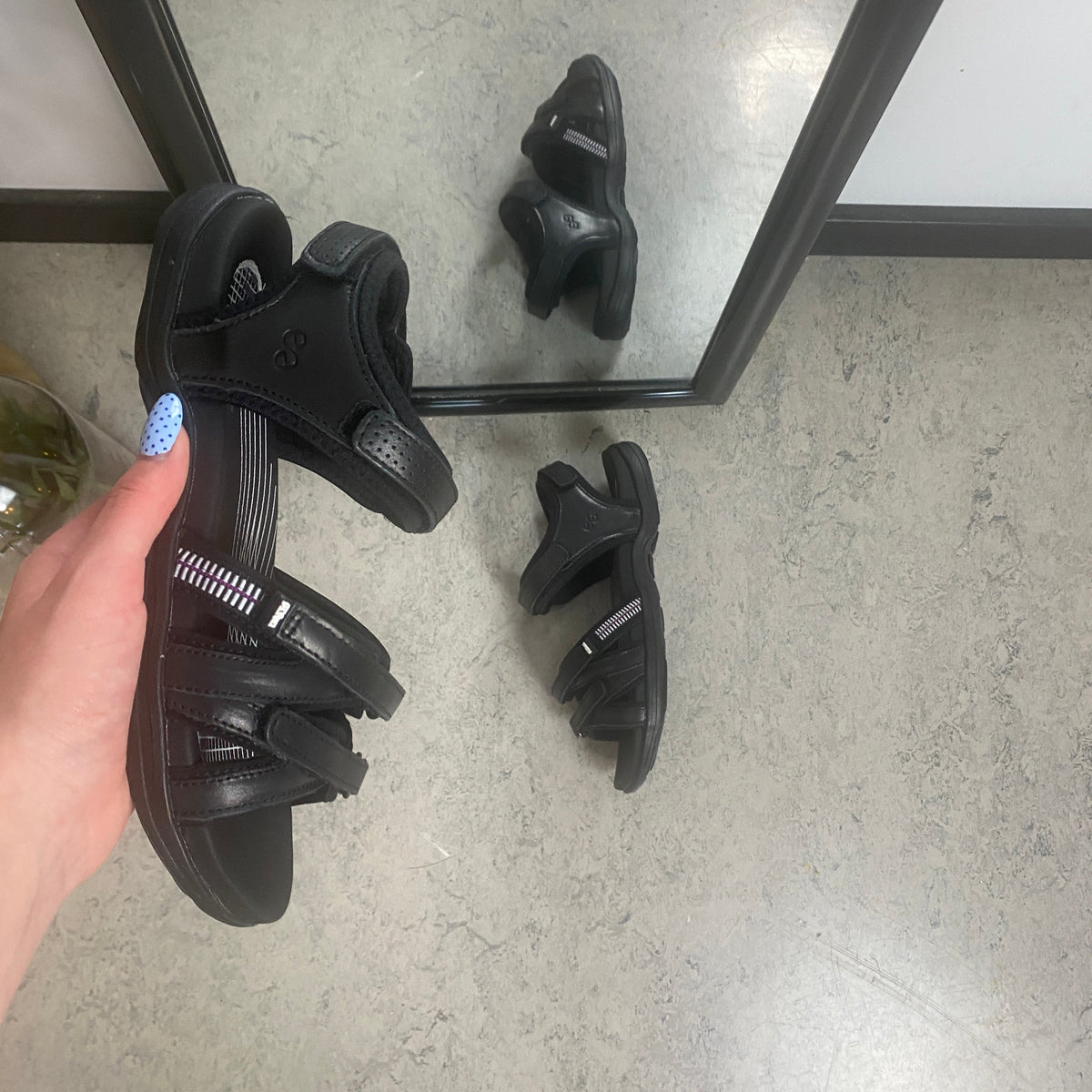 Green Comfort Corsica sandal – Svart