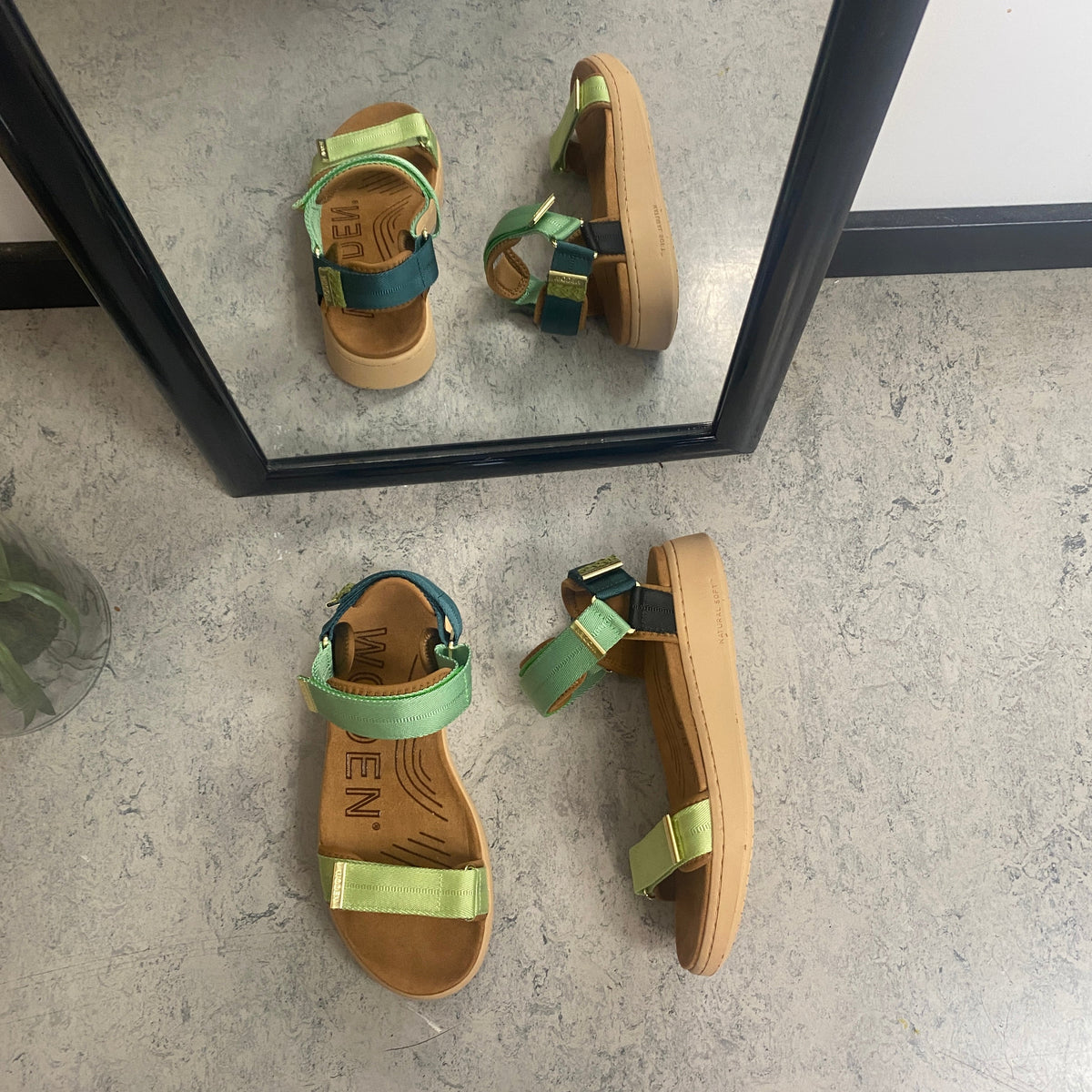 Line – Apple Green Multi – WODEN-sandal
