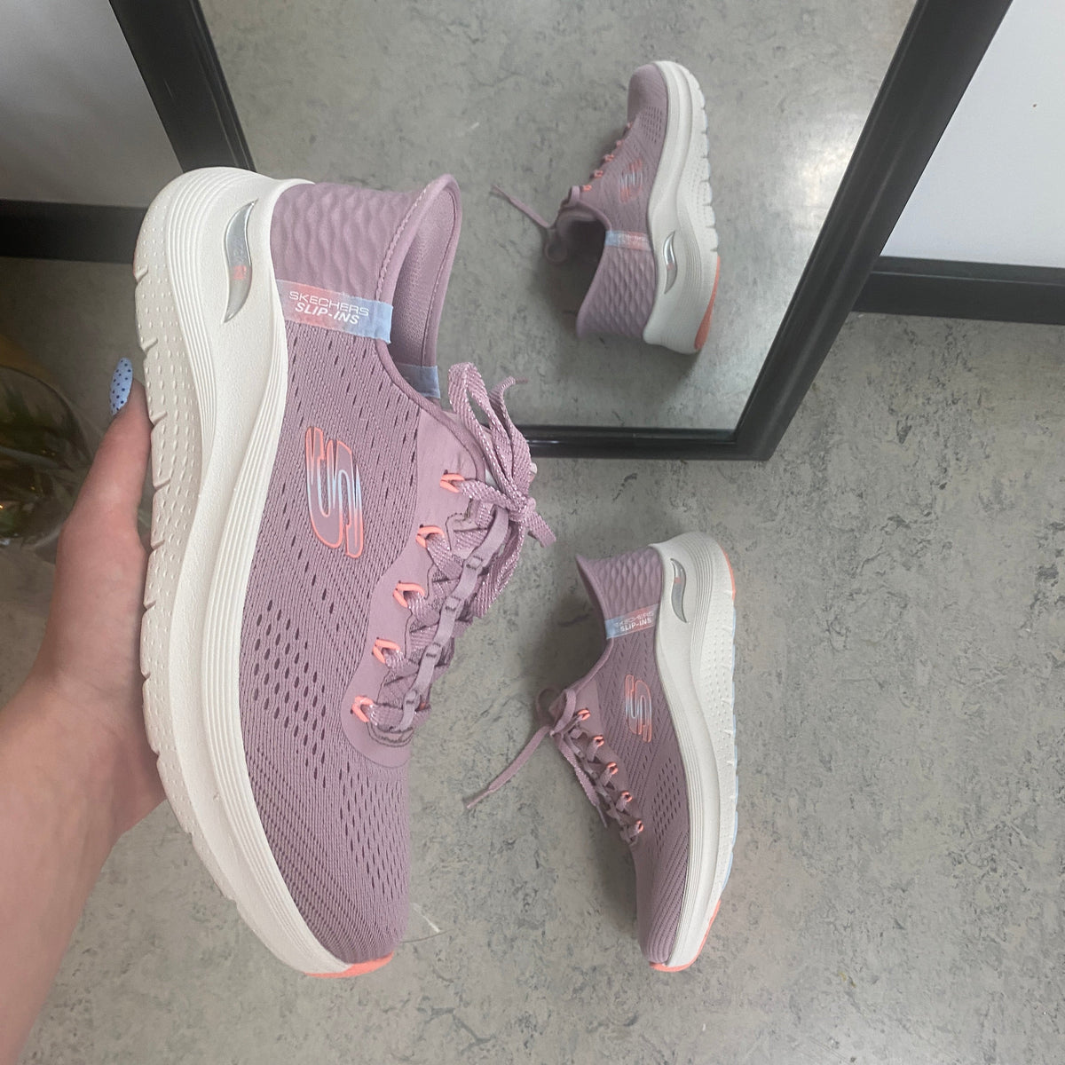Skechers Slip-ins med Arch Fit – lavendelsneaker