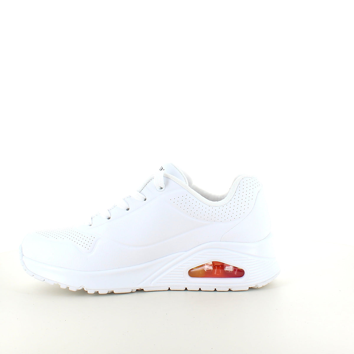 Skechers Street™ x JGoldcrown: UNO – Hjärtesko