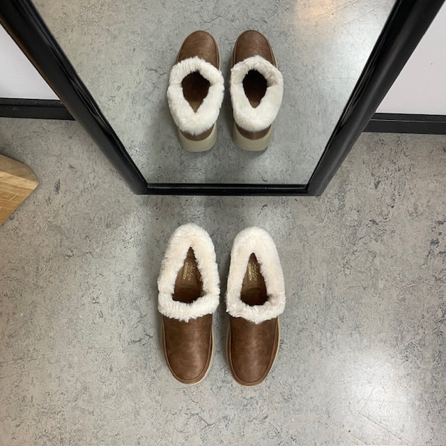 Skechers Hands Free Slip-ins – varma tofflor med Memory Foam