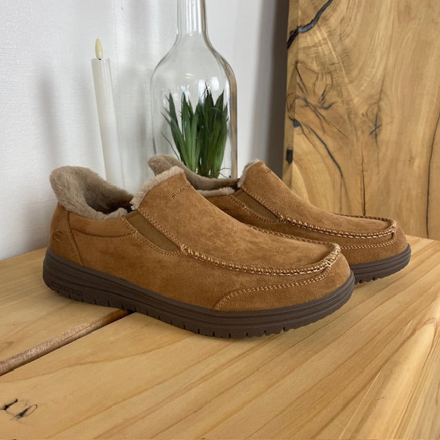 Skechers slip-on-tofflor, bruna – varm och rymlig passform