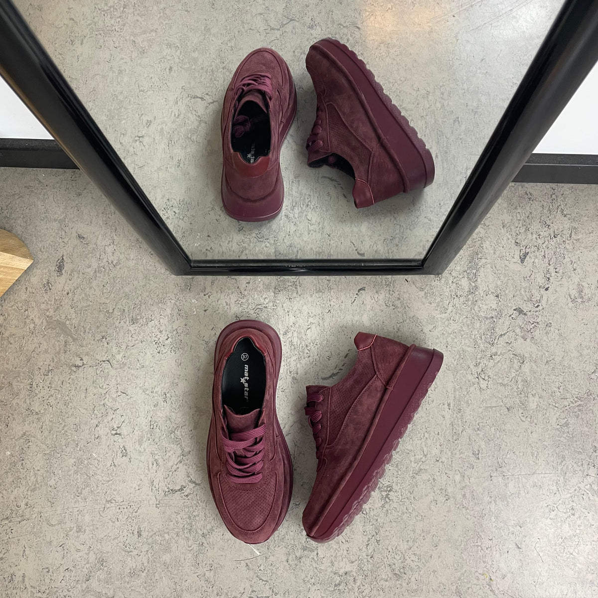Bordeaux mockasko med uttagbar innersula