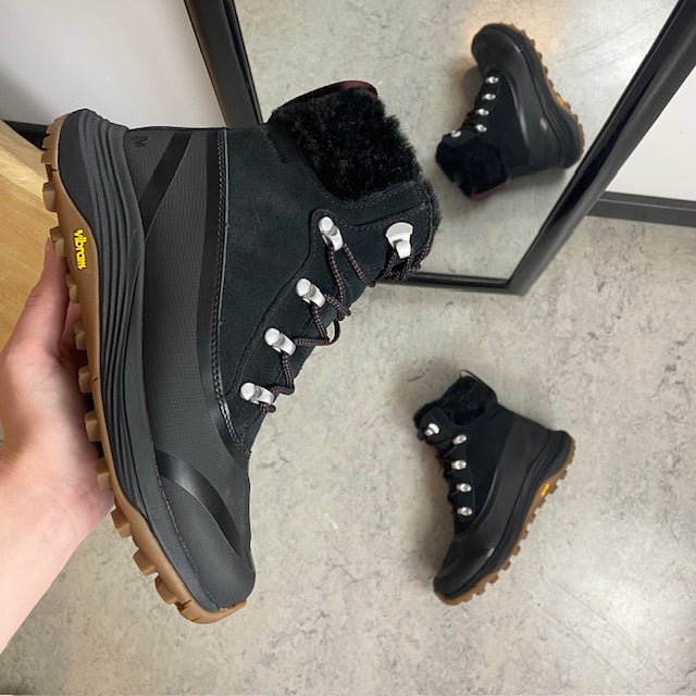 Svart vattentät och varm vinterstövel från Merrell
