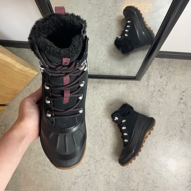 Svart vattentät och varm vinterstövel från Merrell