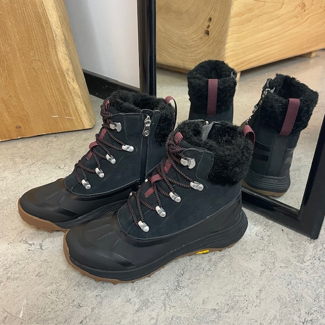Svart vattentät och varm vinterstövel från Merrell