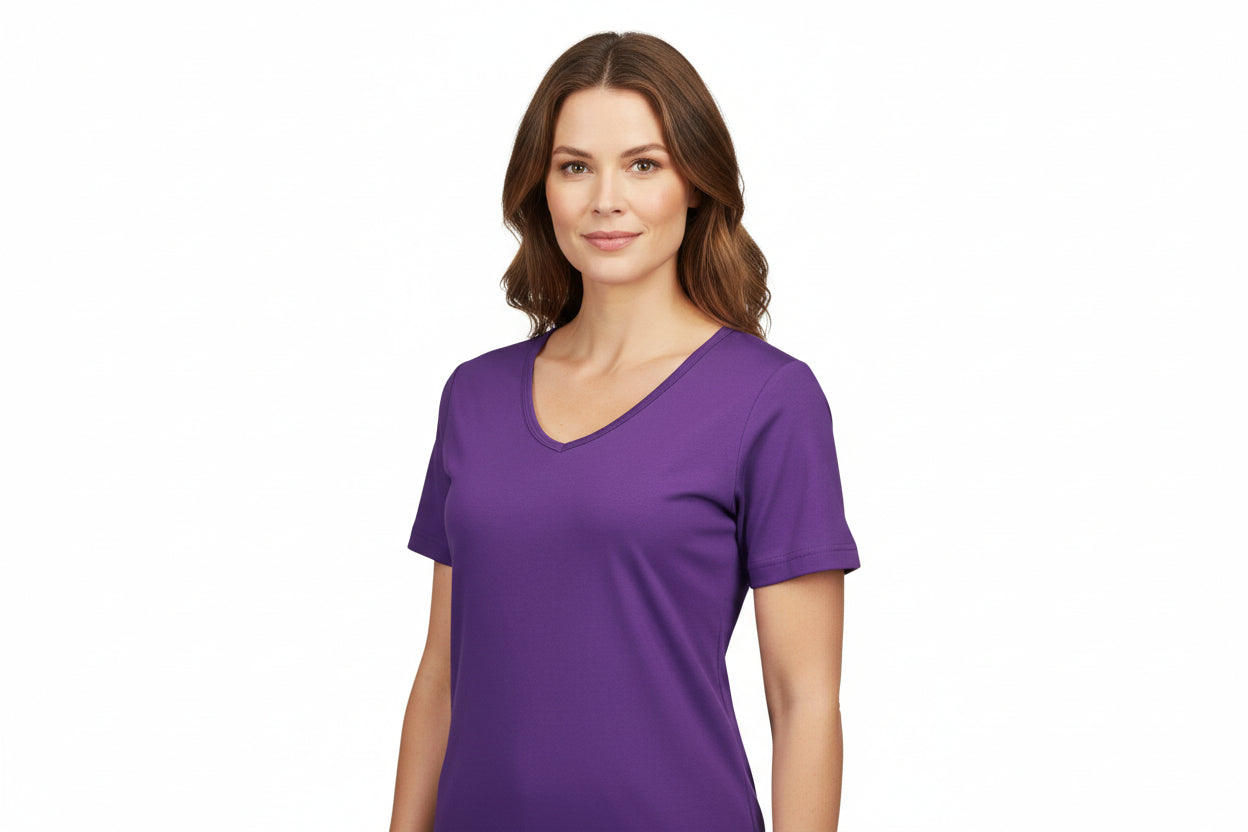 Lila dam t-shirt med V-ringning