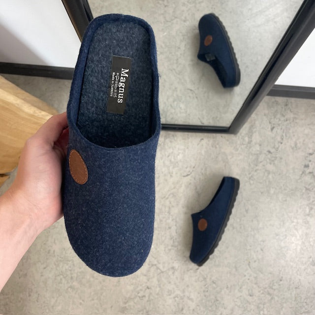 Innetofflor med vriststöd i mörkblå