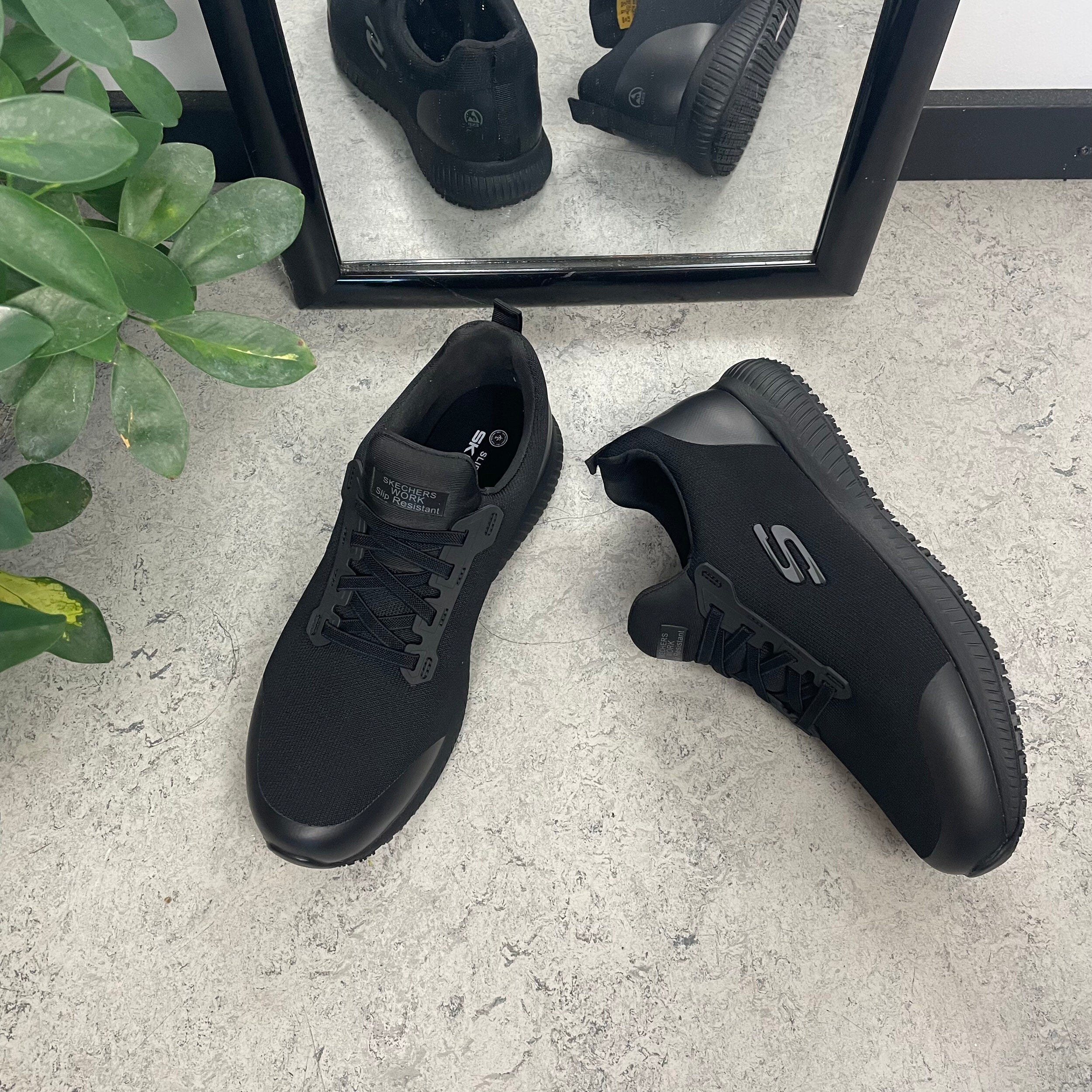 Svarta Skechers work-skor med ESD