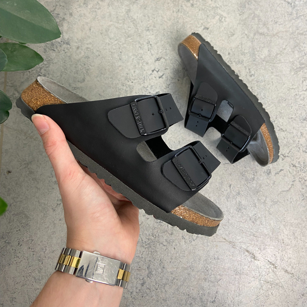 Svart Arizona ESD-sandal från Birkenstock