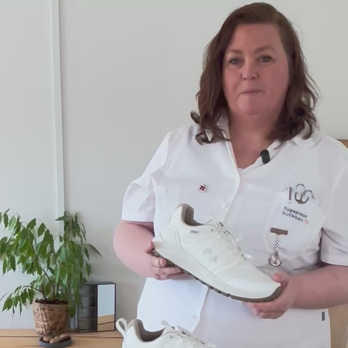 Ladda video: Green Comfort outdoorsko med vattentätt membran &amp; maximal komfort för aktiva dagar