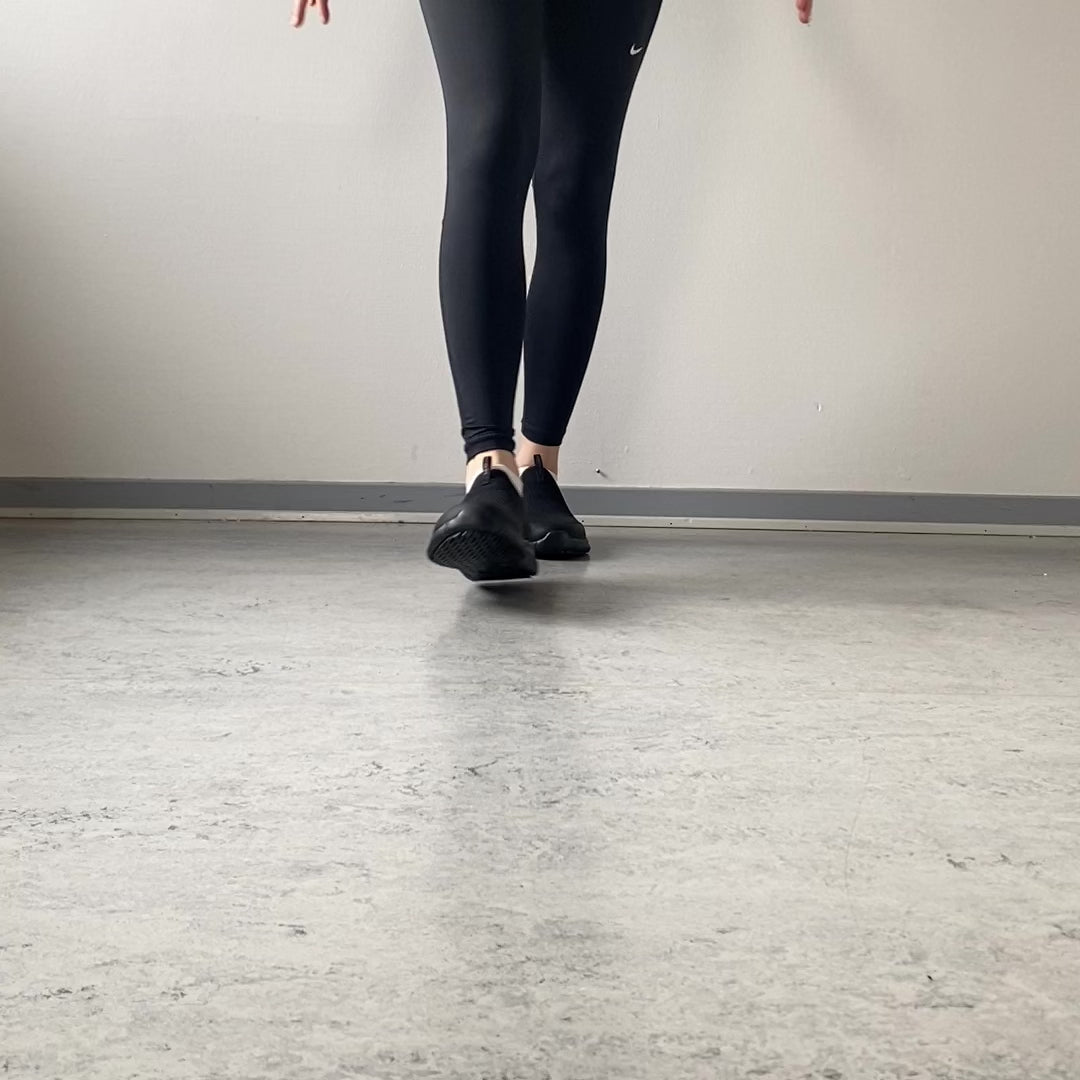 Ladda video: Skechers Work slip-in-sko – Komfort och säkerhet hela arbetsdagen