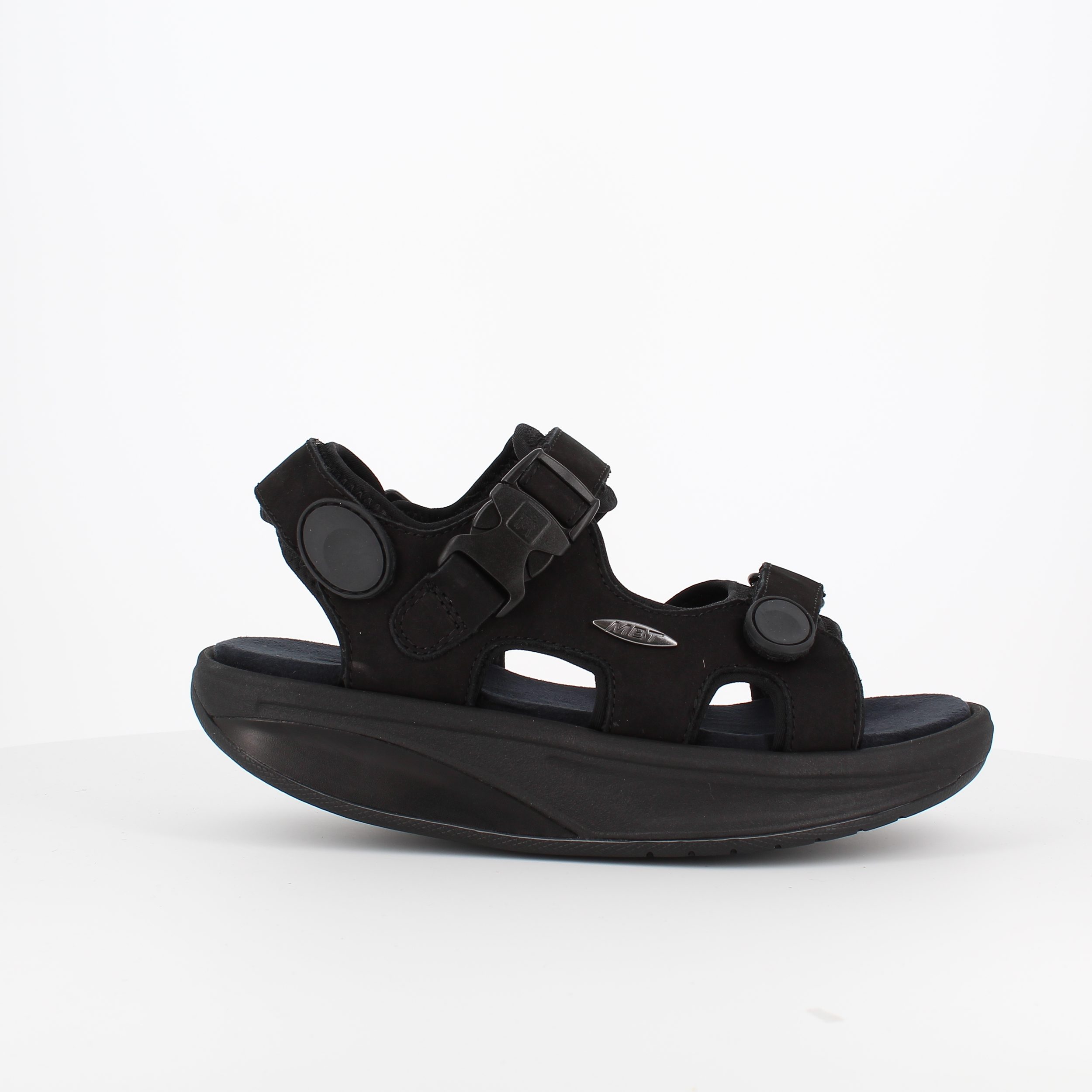 MBT-sandal Kisumu 3 S i svart – klassisk MBT-sandal