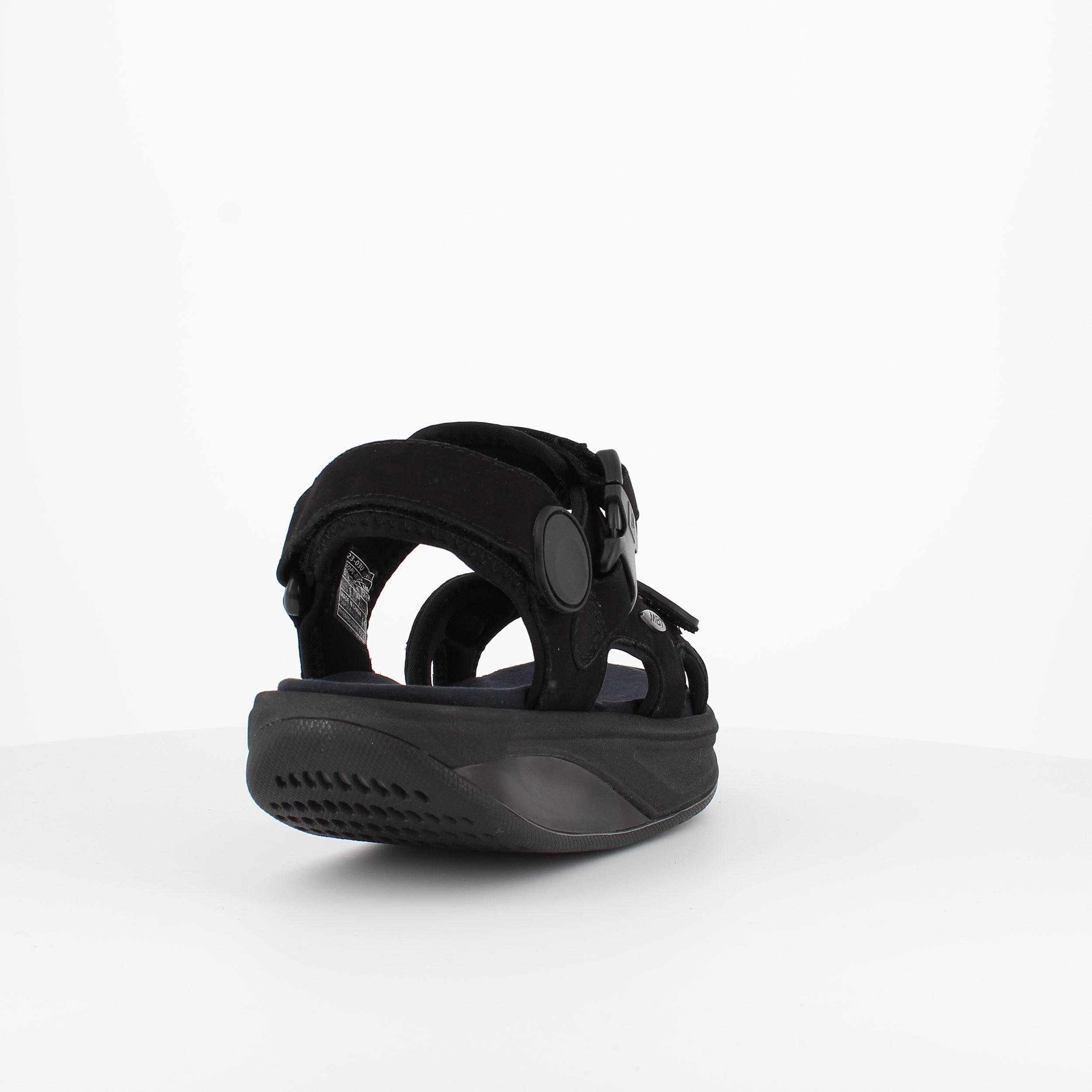 MBT-sandal Kisumu 3 S i svart – klassisk MBT-sandal