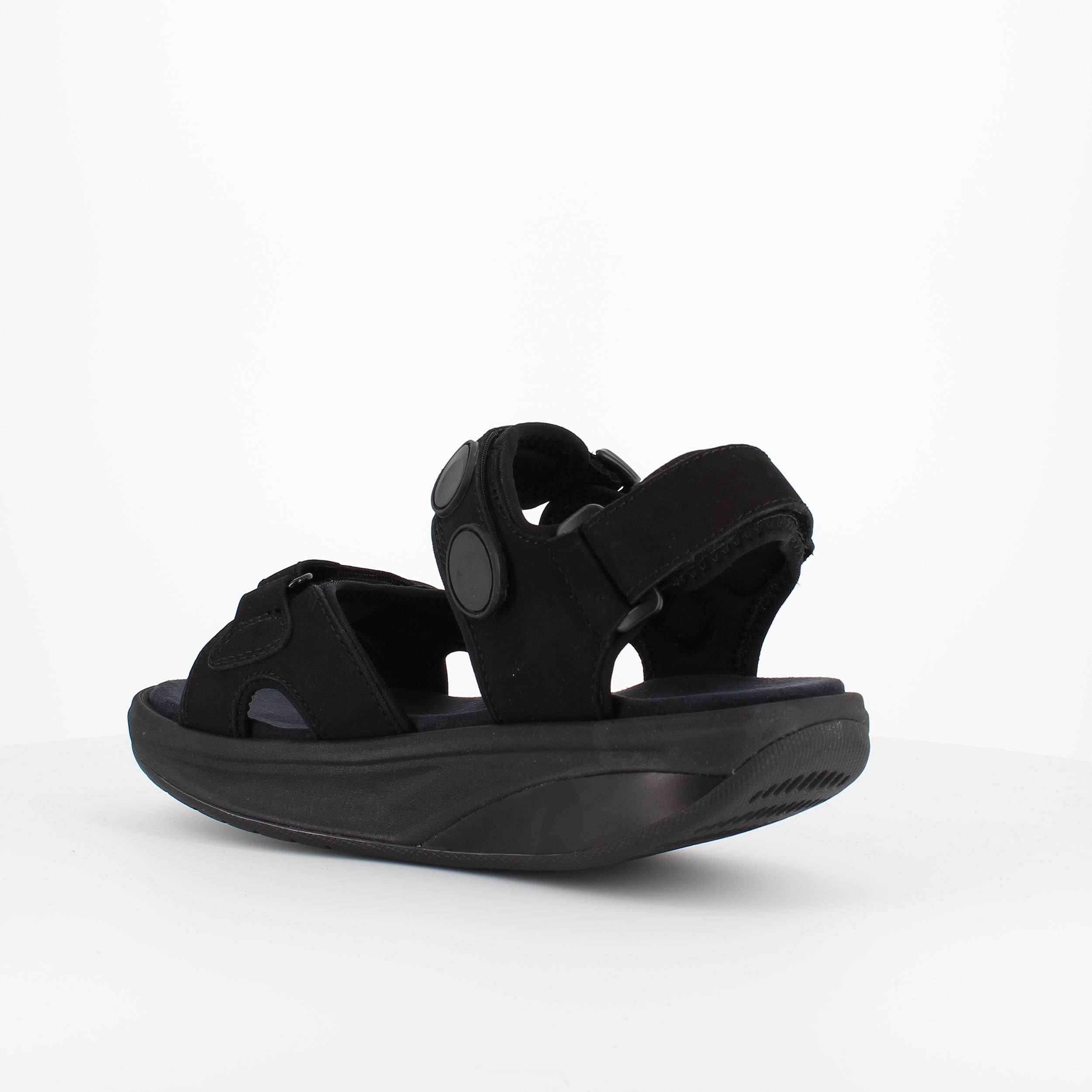 MBT-sandal Kisumu 3 S i svart – klassisk MBT-sandal