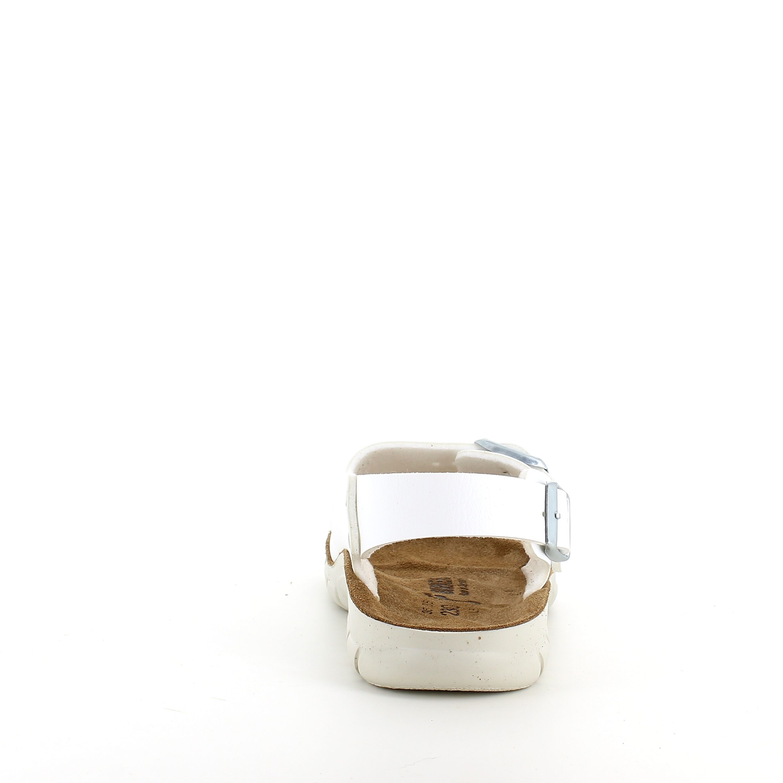 Vit Birkenstock Kano-sandal med halkfria sulor.