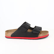 Svart Arizona-sandal från Birkenstock med halksäkra sulor