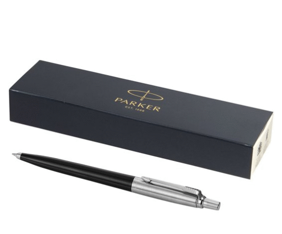 Parker bläckpenna i svart med gravyr