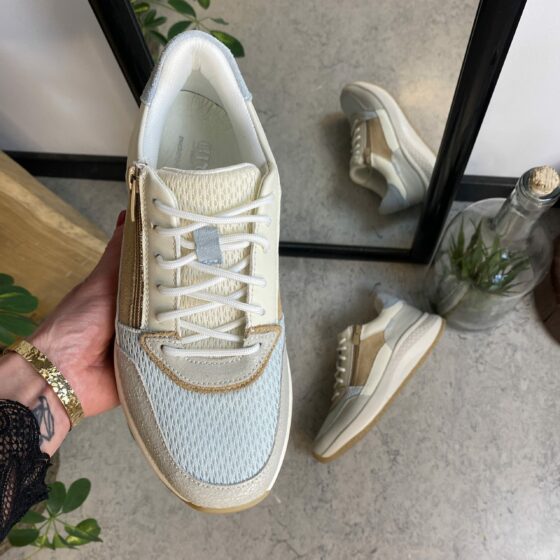 Ljusblå Green Comfort skor med bra bredd och dubbel öppning