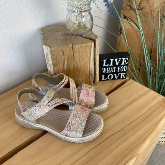Rieker sandal i mjukt läder