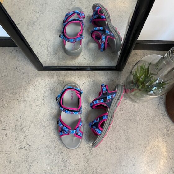 Blå/Rosa CMP lättviktsandal med fantastisk komfort