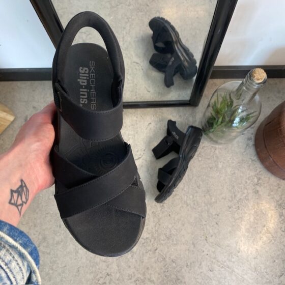 Svart Step-Ins sandal med bra passform