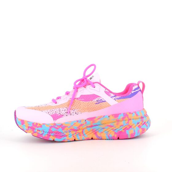 Skechers Max Cushion: Bekväma, multifärgade vardagsskor med stöd.