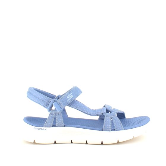 Ljusblå Skechers GOwalk sandal, bred modell