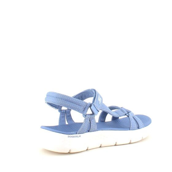 Ljusblå Skechers GOwalk sandal, bred modell