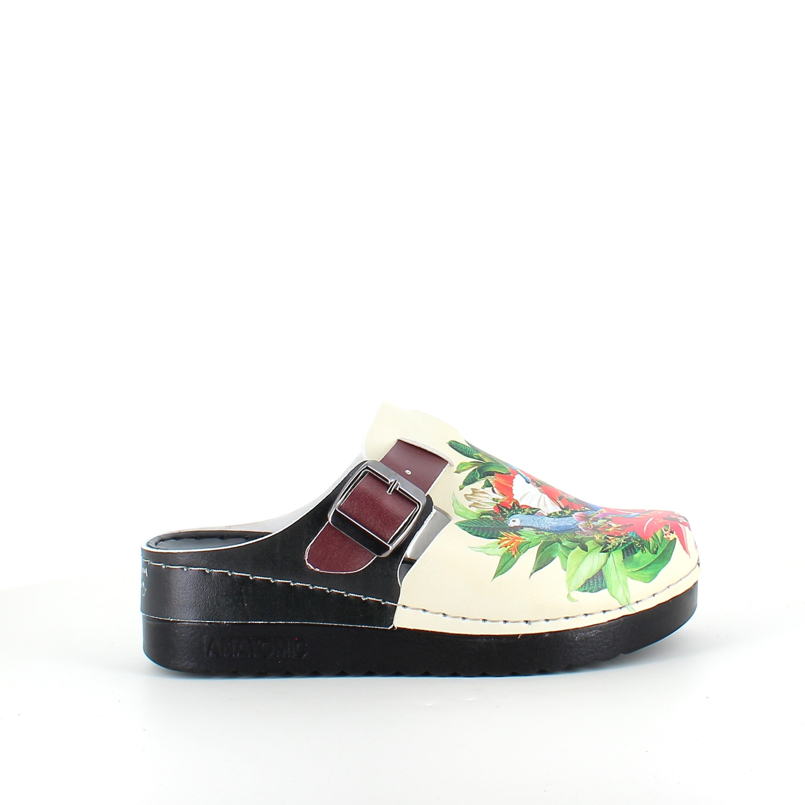 Träskor med papegojtryck