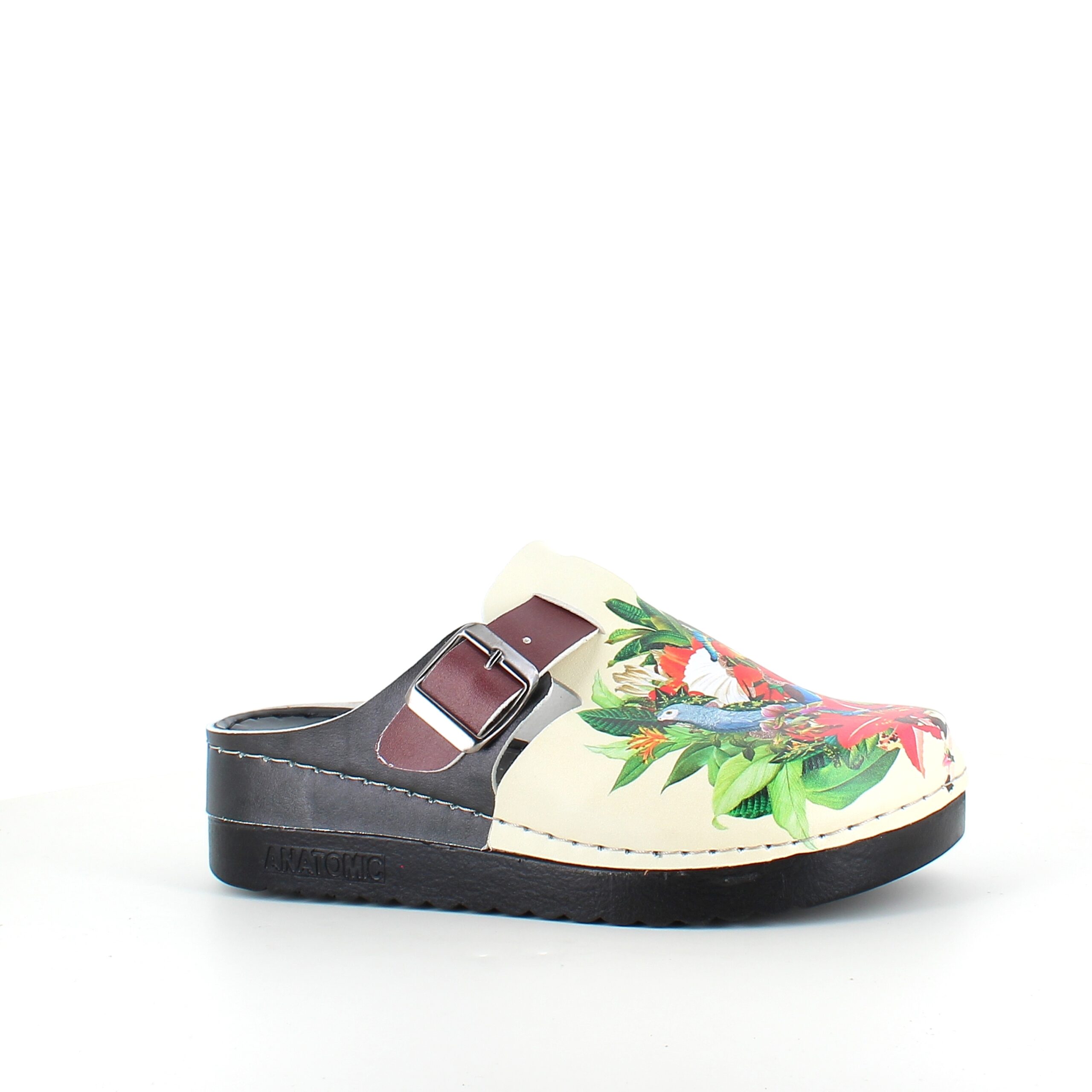 Träskor med papegojtryck