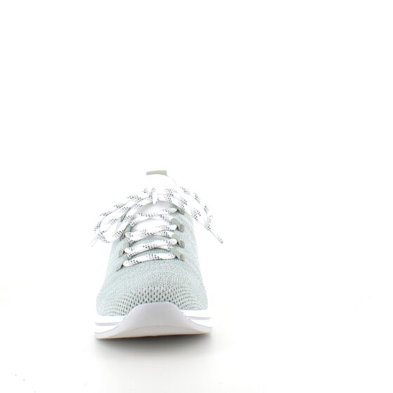 Remonte slip-on sneakers med bra hålfotsstöd.