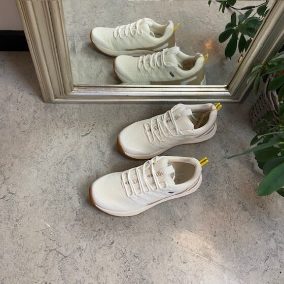 Vit vattentät sko från Green Comfort