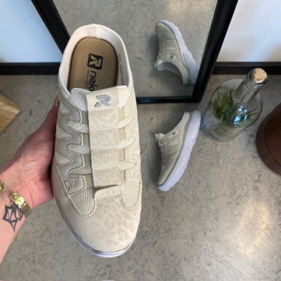 Lätta slip-ons från Rieker