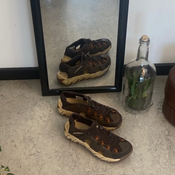 Merrell herresandal, stängd modell, bra bredd.