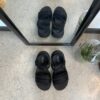 Svart Skechers Max Cushioning Elite 2.0 Sandal med bra hålfotsstöd