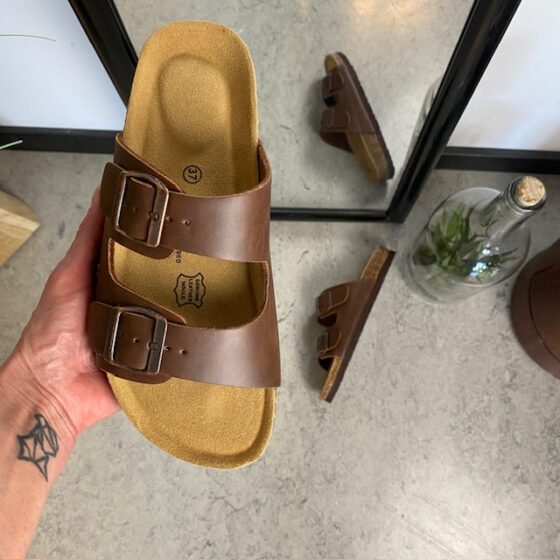 Brun Cruz biosandal med breda remmar
