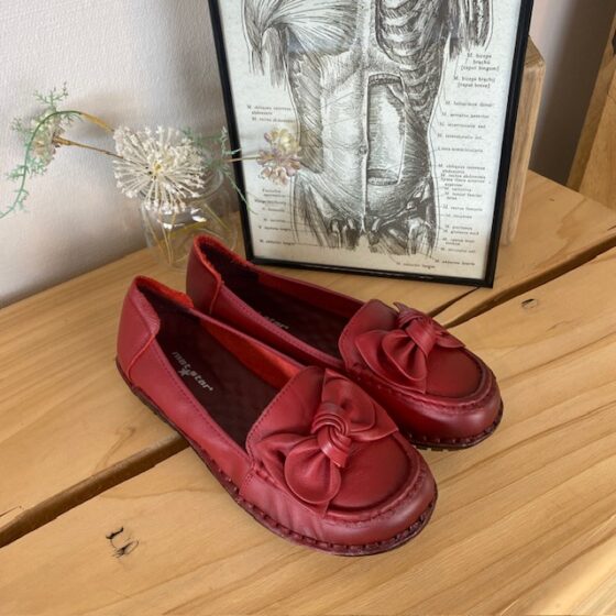 Elegant ballerina i bordeaux läder